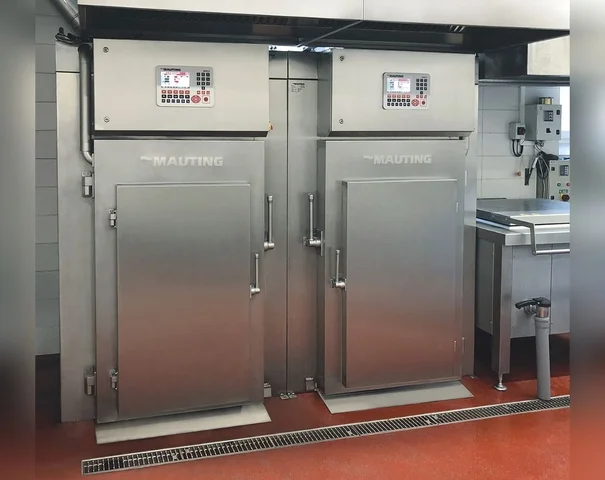 Compact Smoking Chambers